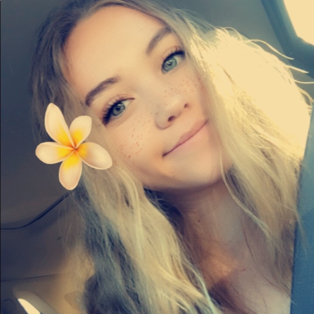 Meet your Posher, Cori